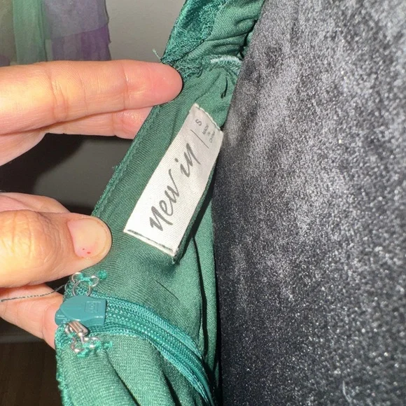 Elegant Green Mini Dress - Picture 5 of 6